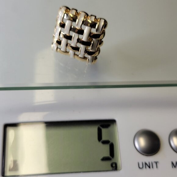 Braided White and Gold Square Earrings - Picture 7 of 7